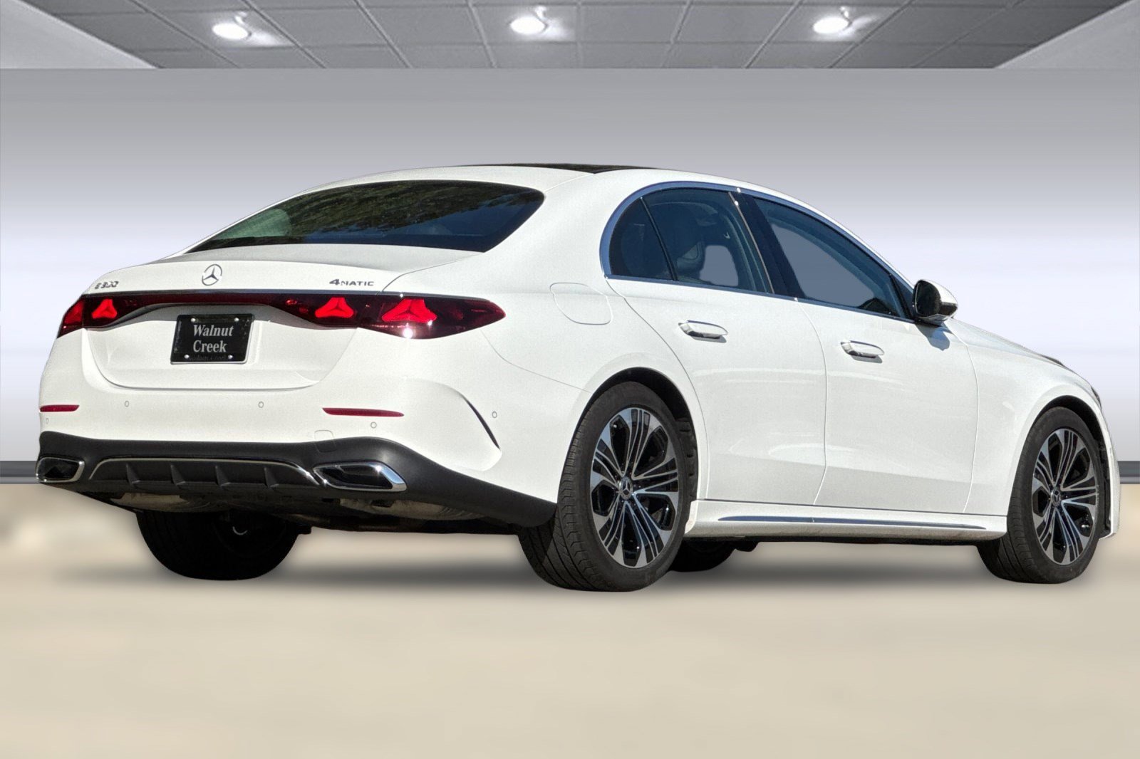 2024 Mercedes Benz E 350 4MATIC Sedan photo 3