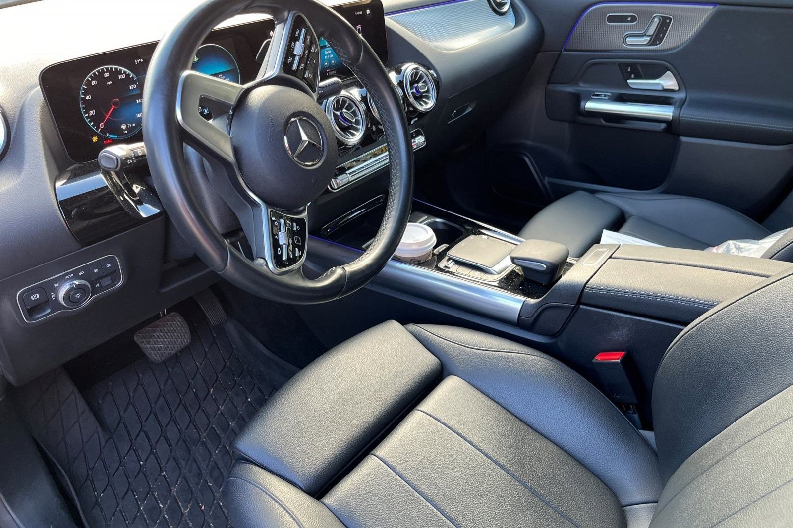 2023 Mercedes Benz GLA 250 4MATIC photo 3