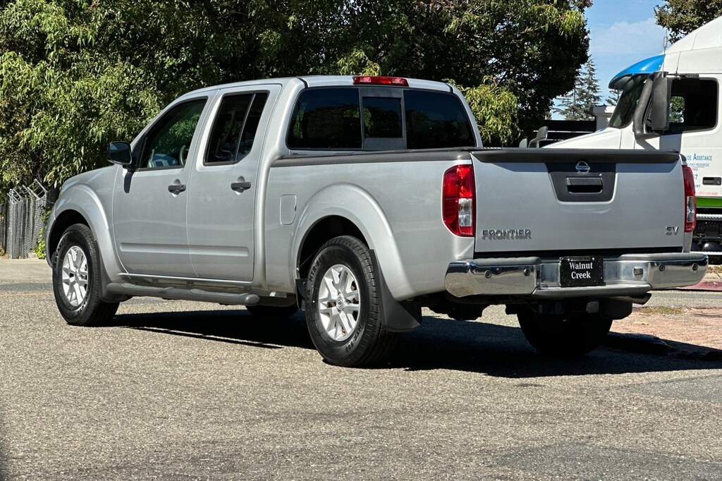 Used 2018 Nissan Frontier Crew Cab 4x2 SV V6 Auto Long Bed Truck Crew Cab