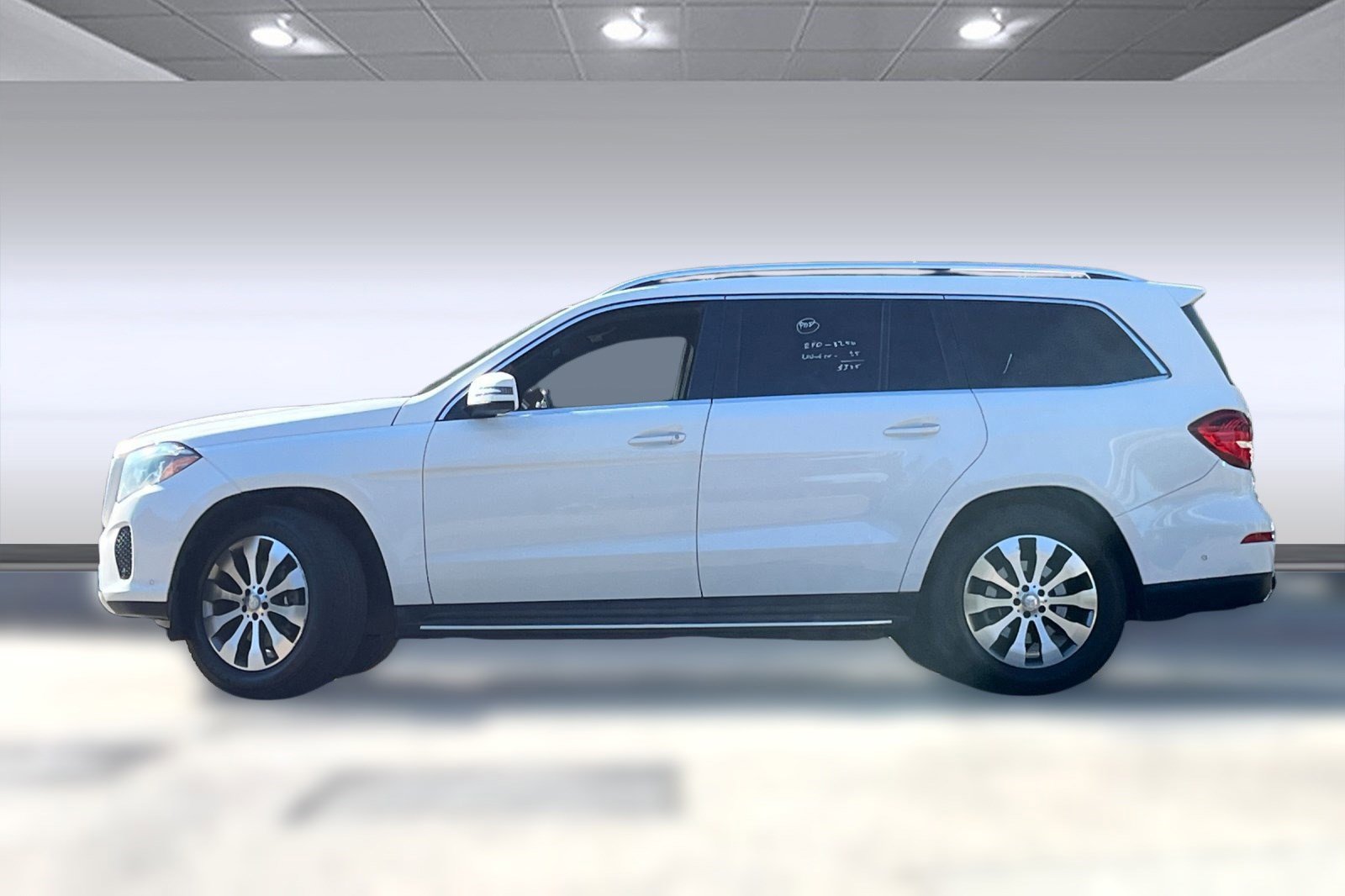 2017 Mercedes Benz GLS 450 4MATIC photo 2