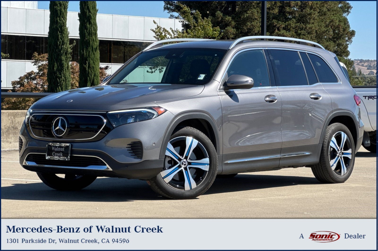 2023 Mercedes-Benz EQB 300 4MATIC SUV SUV