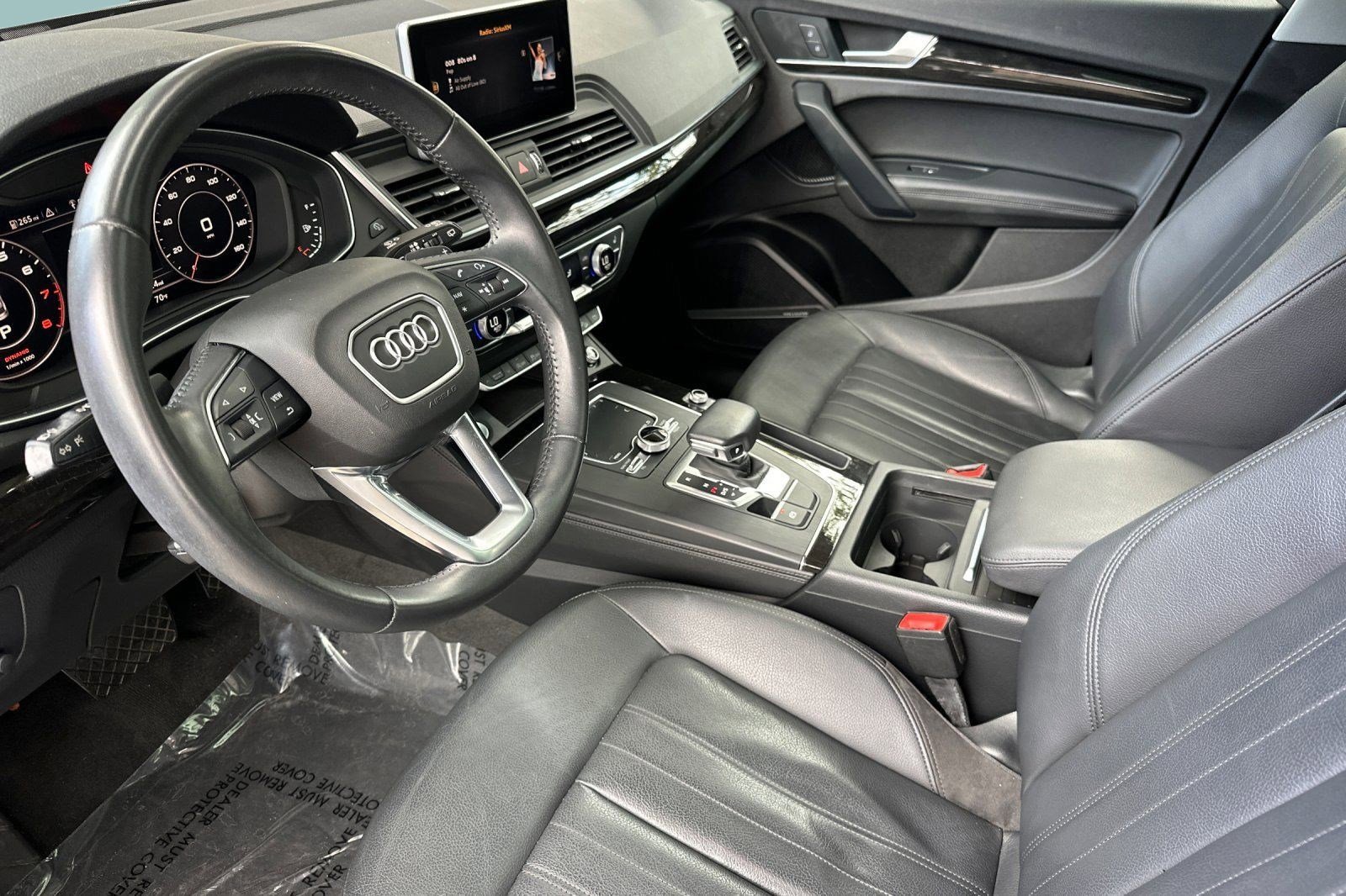 2020 Audi Q5 Premium Plus 45 TFSI photo 4