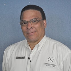 Robert Santos