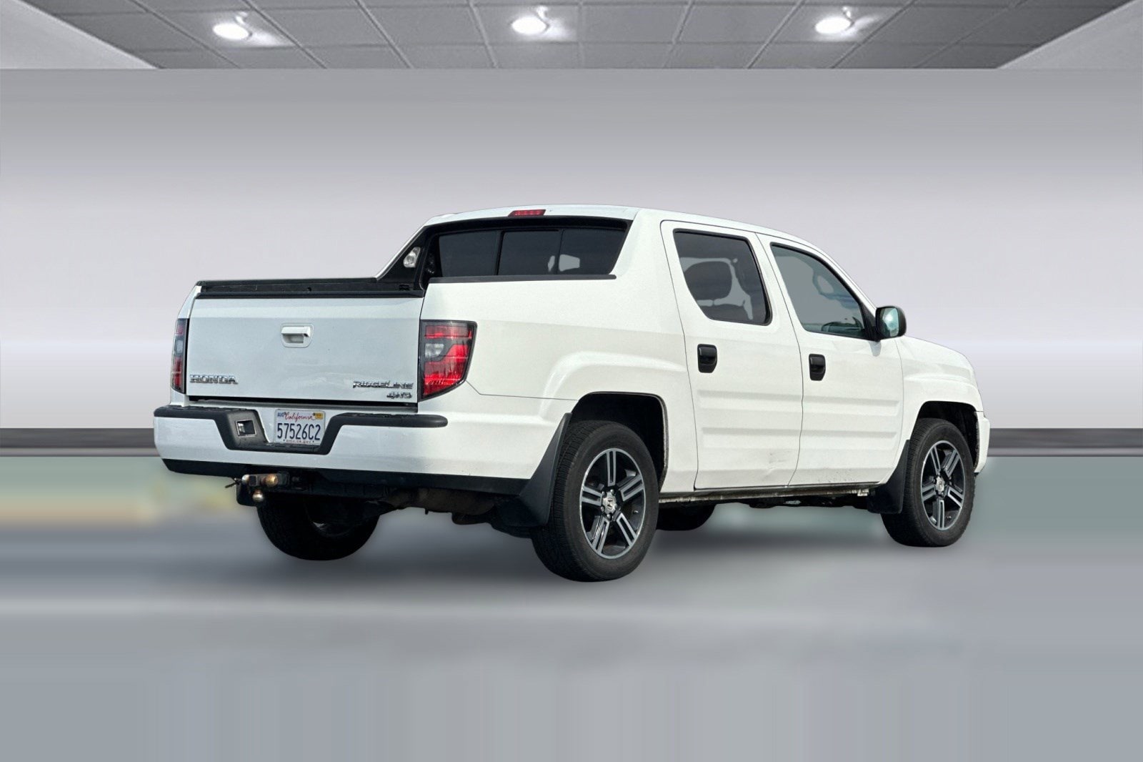 2013 Honda Ridgeline 4WD Crew Cab Sport photo 3