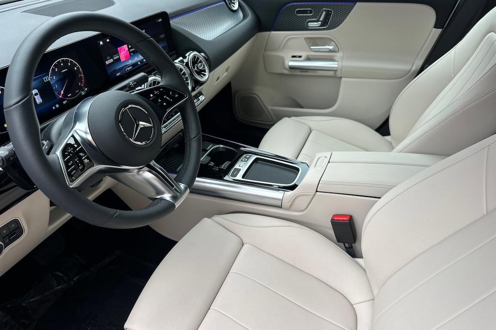 New 2025 Mercedes-Benz GLA 250 4MATIC SUV