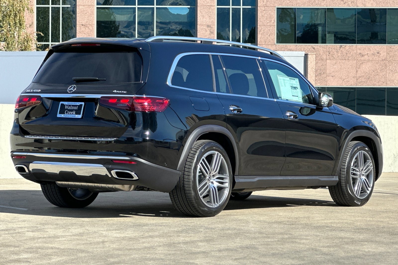 2025 Mercedes Benz GLS 450 photo 3