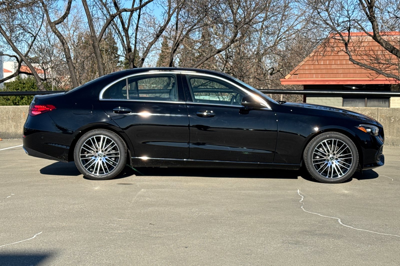 2025 Mercedes Benz C 300 4MATIC photo 2