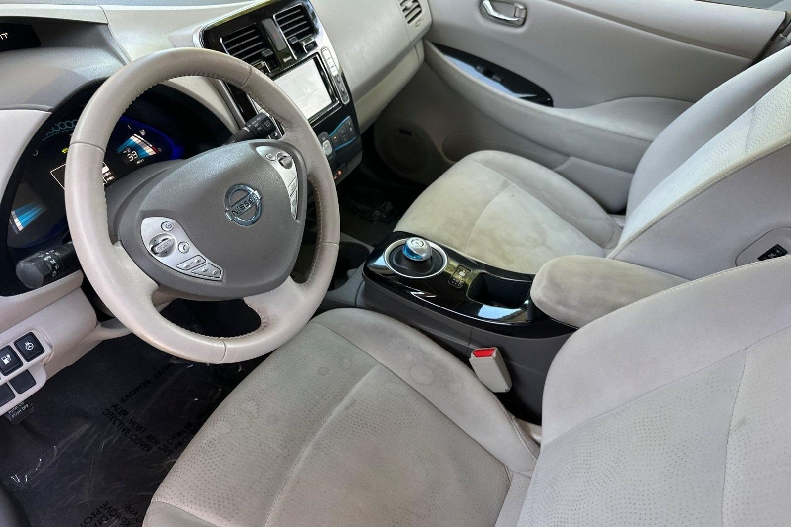 Leaf 4dr HB SV Hatchback