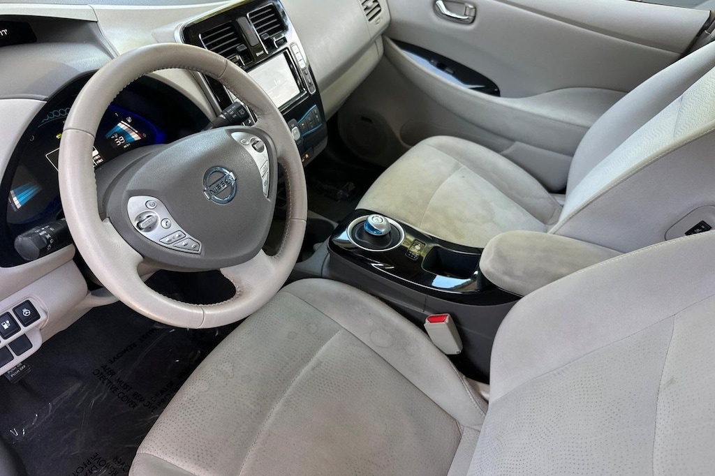Used 2013 Nissan Leaf 4dr HB SV Hatchback