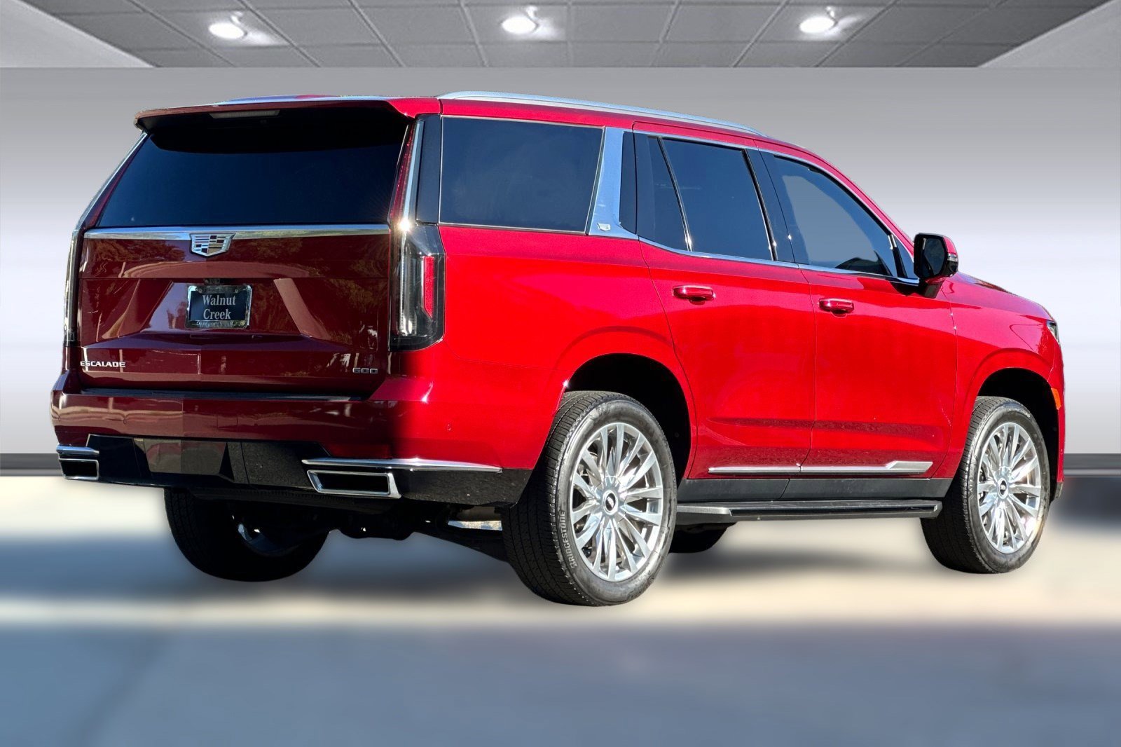 2021 Cadillac Escalade Premium Luxury photo 3