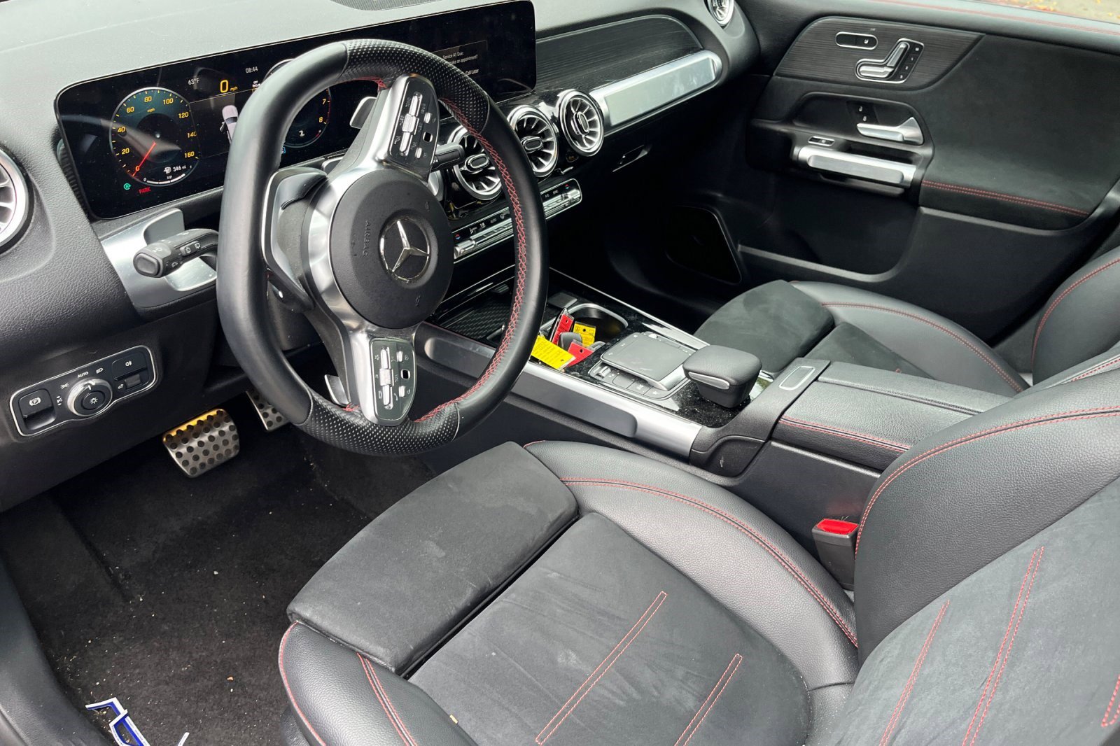 2023 Mercedes Benz GLB 250 4MATIC photo 3