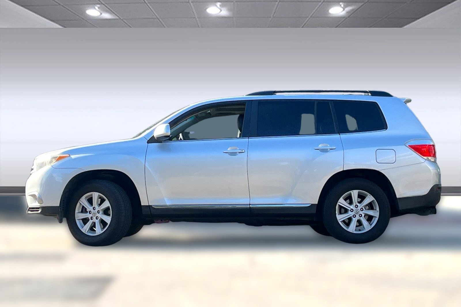 2012 Toyota Highlander Base Hybrid photo 2
