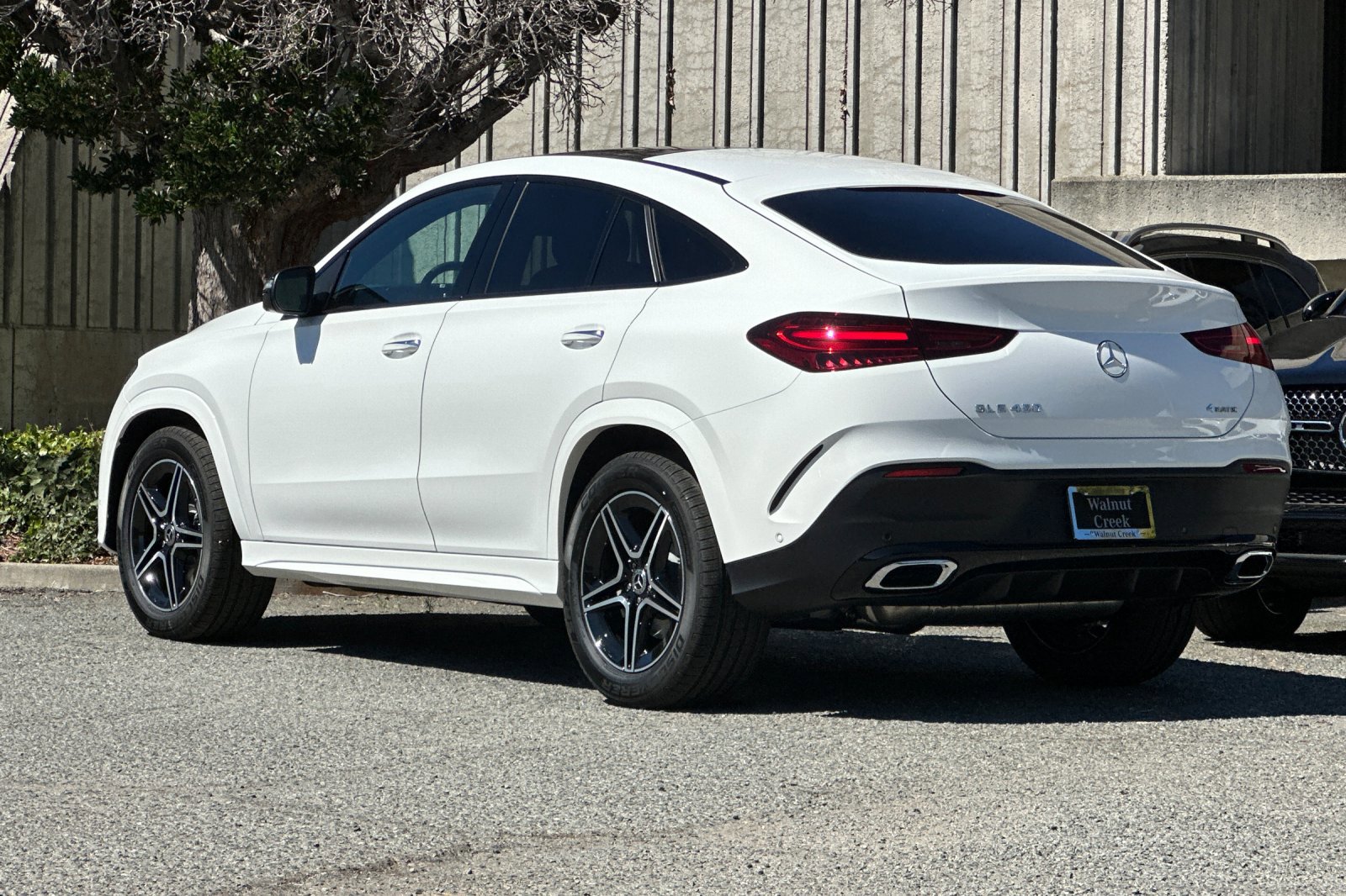 2026 Mercedes Benz GLE 450 4MATIC photo 2