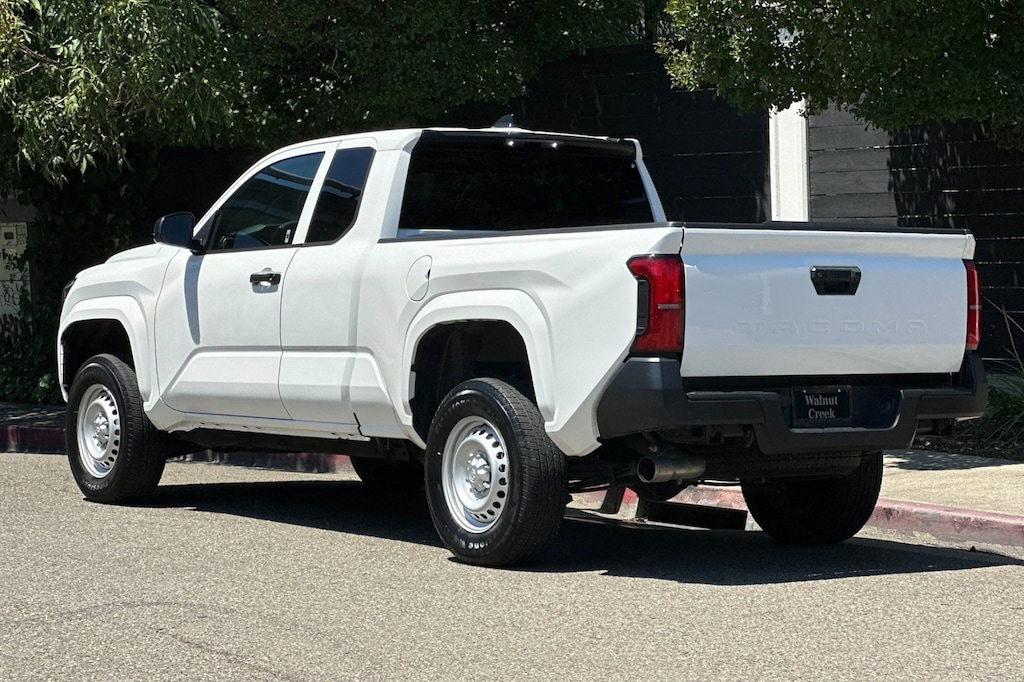 Used 2024 Toyota Tacoma 2WD SR XtraCab 6' Bed AT Truck XtraCab