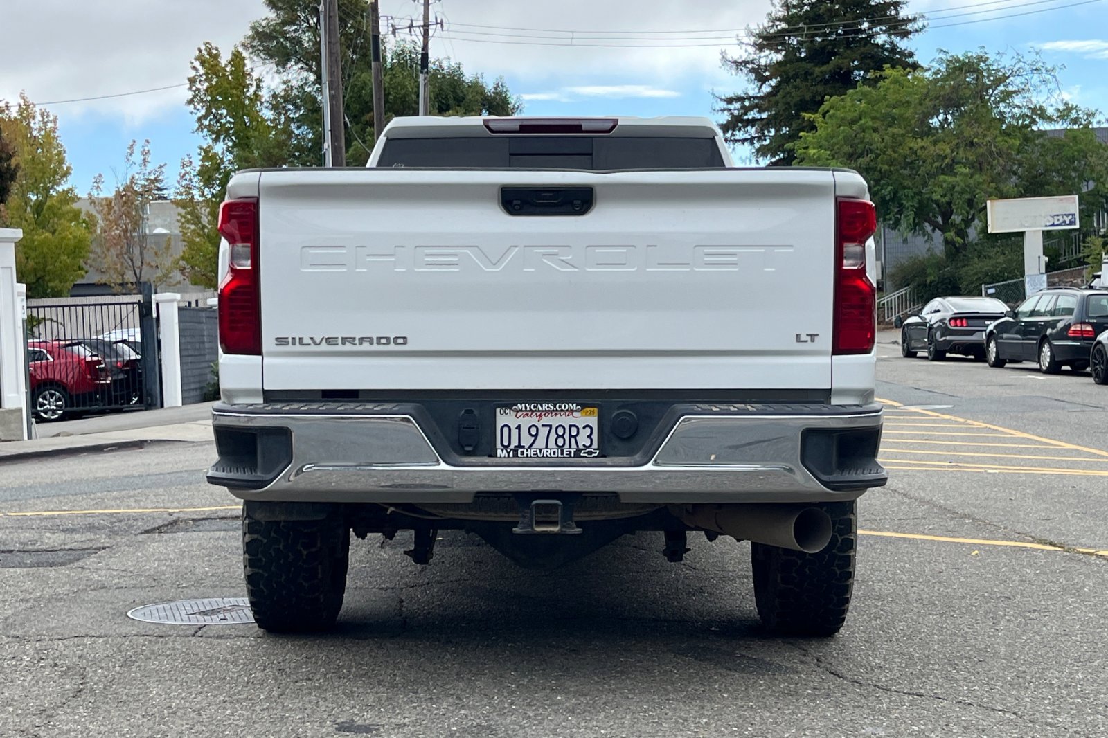 2023 Chevrolet Silverado 2500HD LT photo 3