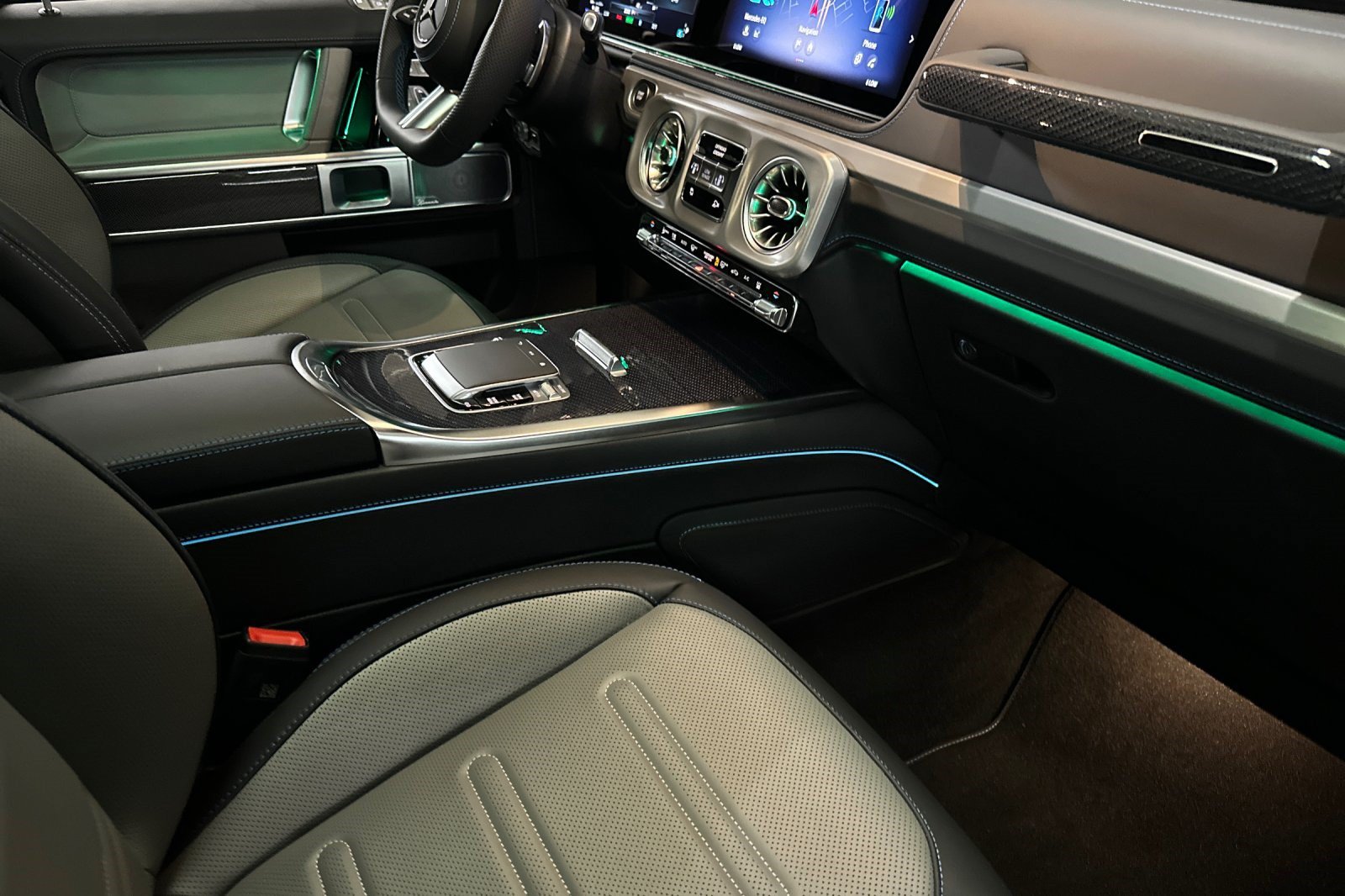 2025 Mercedes-Benz G-Class G580 - Photo 29