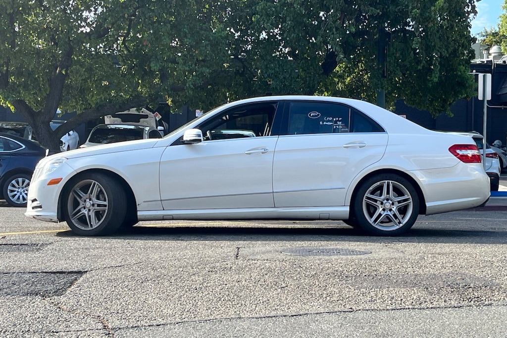Used 2013 Mercedes-Benz E-Class 4dr Sdn E 550 Sport 4MATIC *Ltd Avail* Sedan