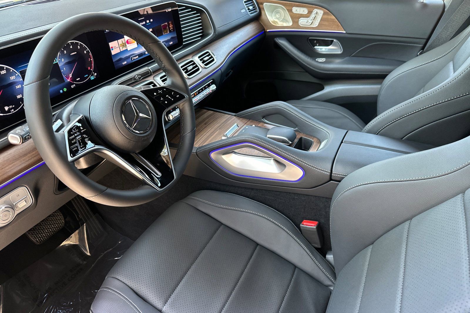 2026 Mercedes Benz GLE 450 4MATIC photo 4