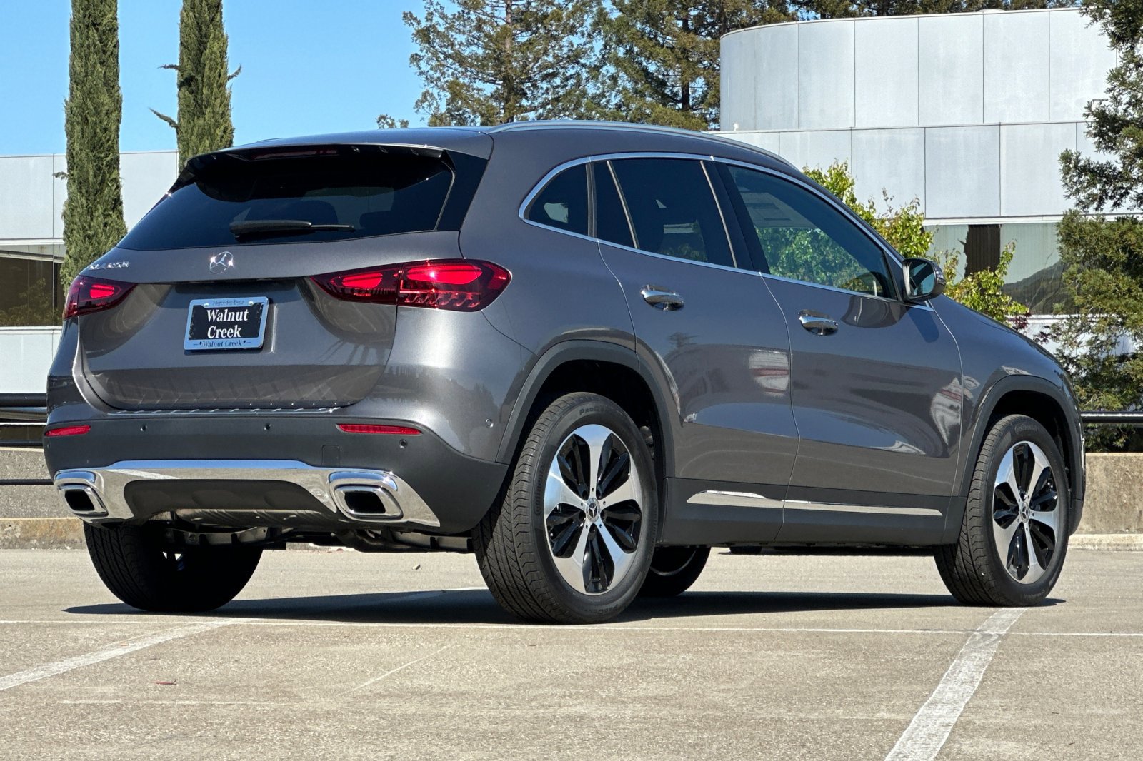 2025 Mercedes Benz GLA 250 photo 3