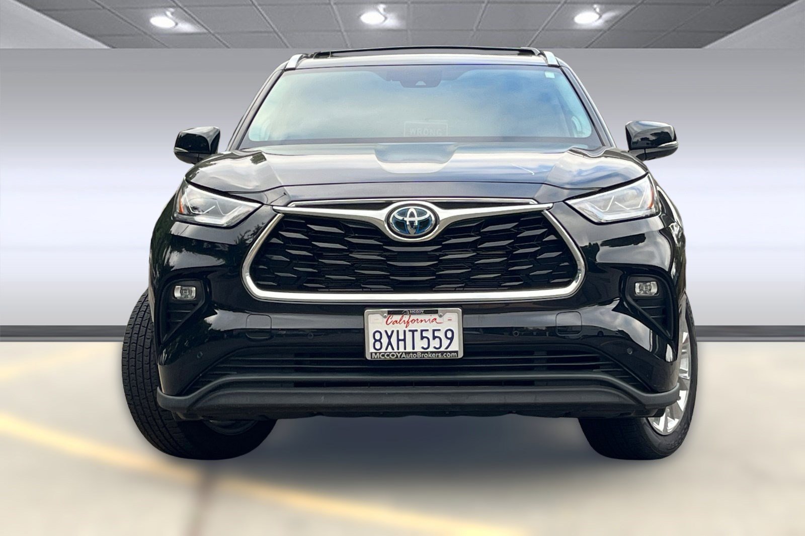 2021 Toyota Highlander Hybrid Limited photo 2