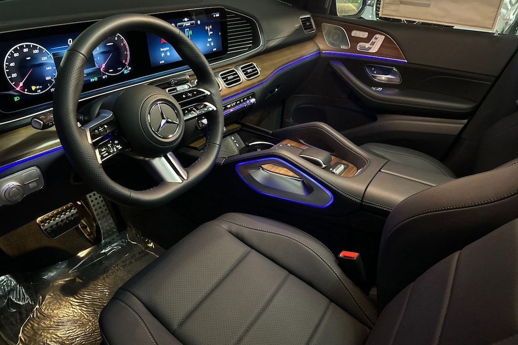 New 2025 Mercedes-Benz GLS 450 4MATIC SUV