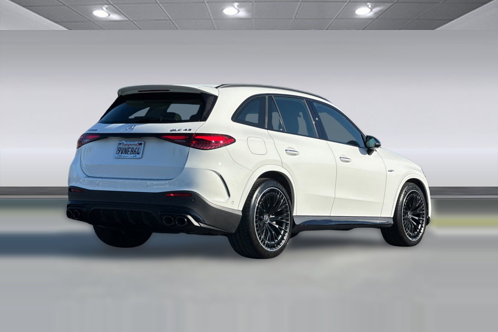 2025 Mercedes-Benz GLC AMG GLC43 - Photo 9