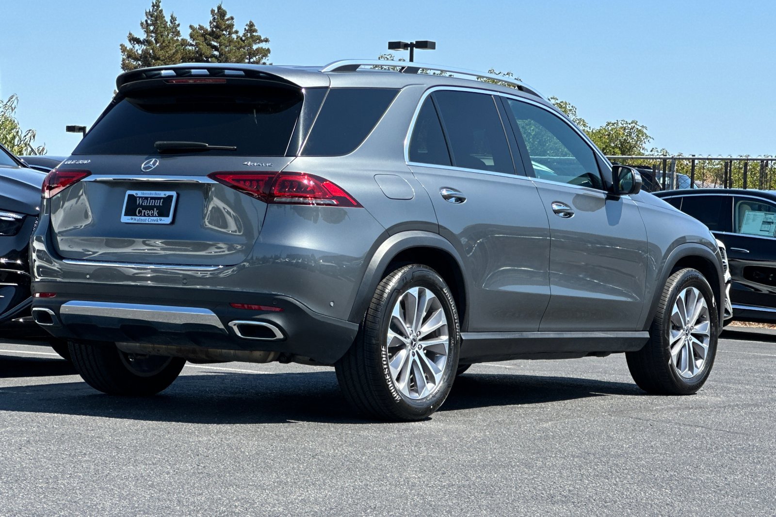 2022 Mercedes Benz GLE 350 4MATIC photo 2