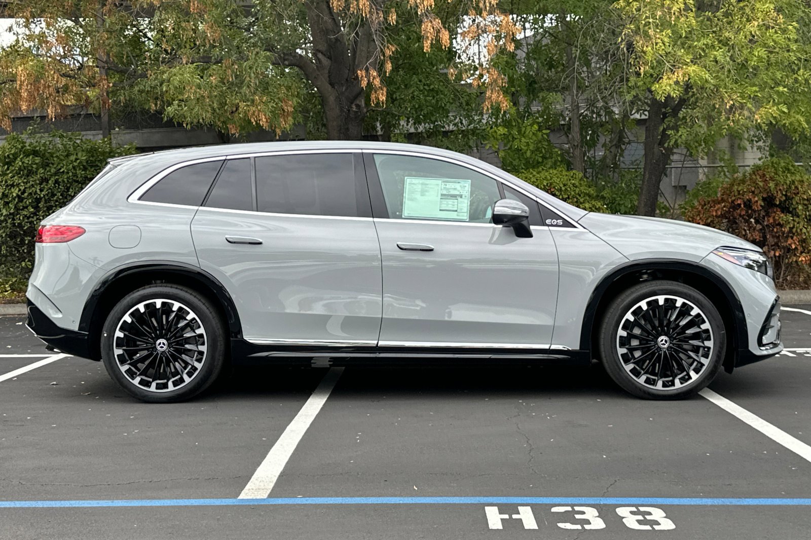 2026 Mercedes Benz 400 450 4MATIC photo 2