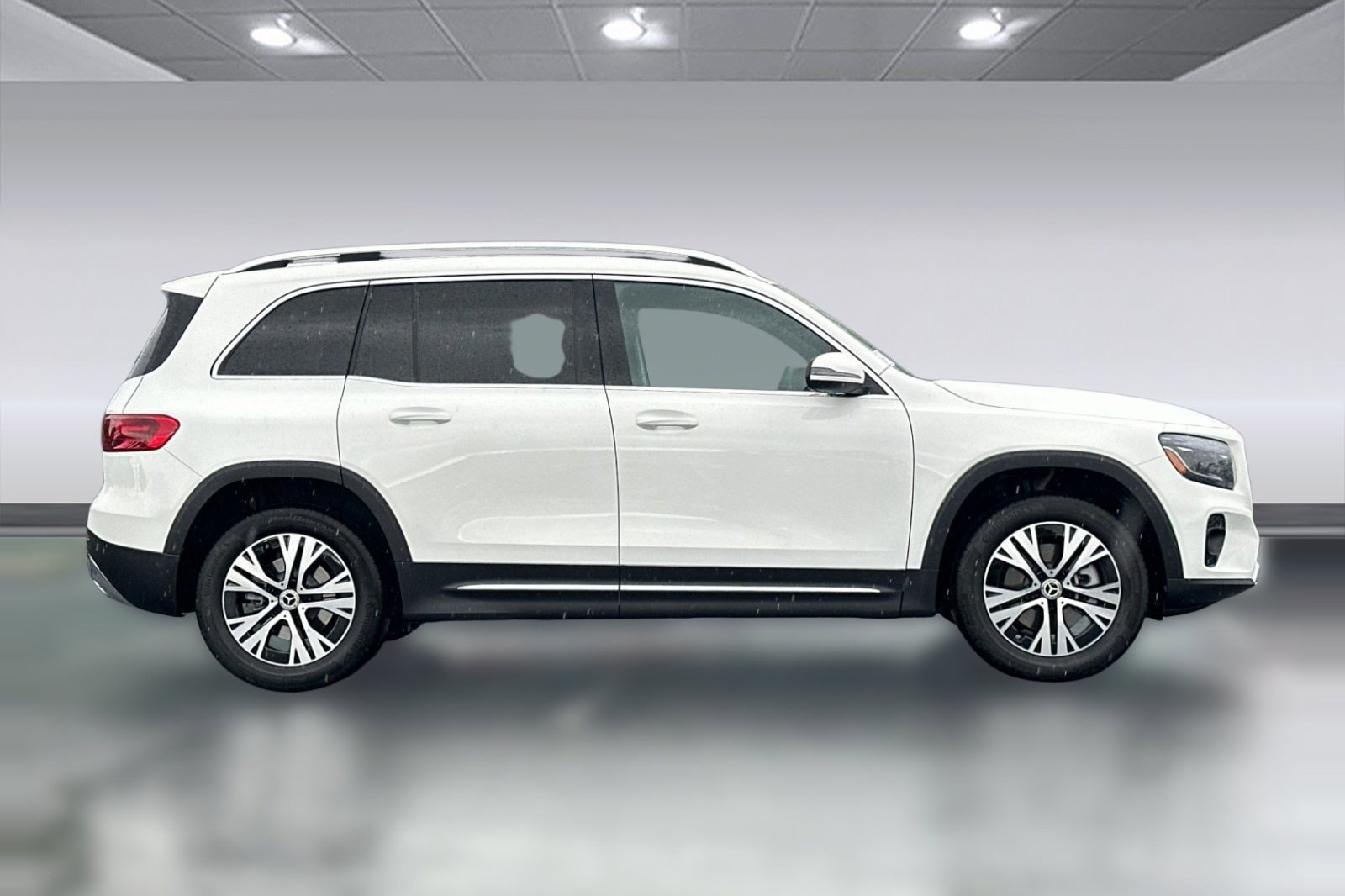 2026 Mercedes-Benz GLB 250 SUV photo 6