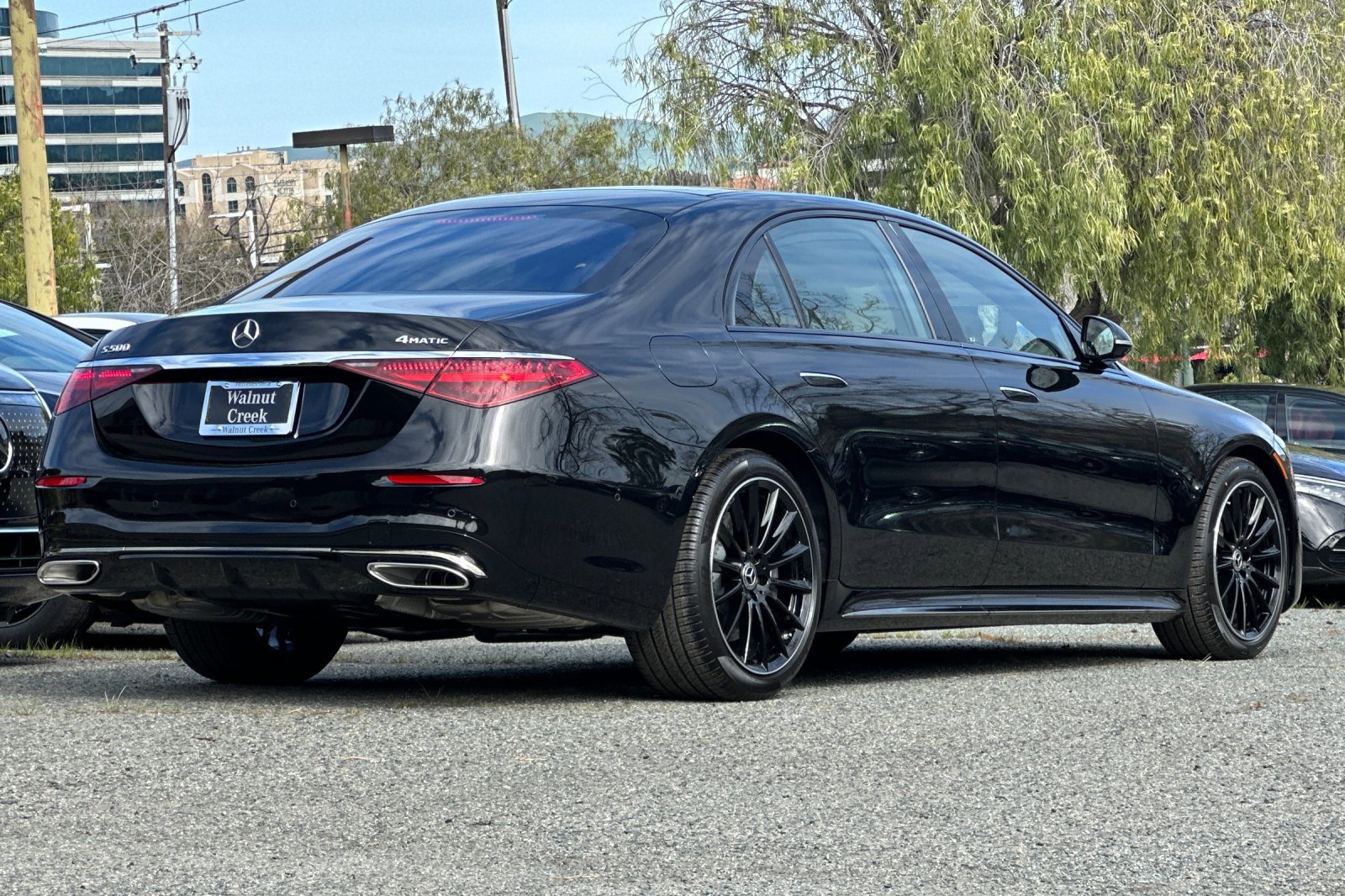 2025 Mercedes Benz S 450 500 4MATIC photo 3