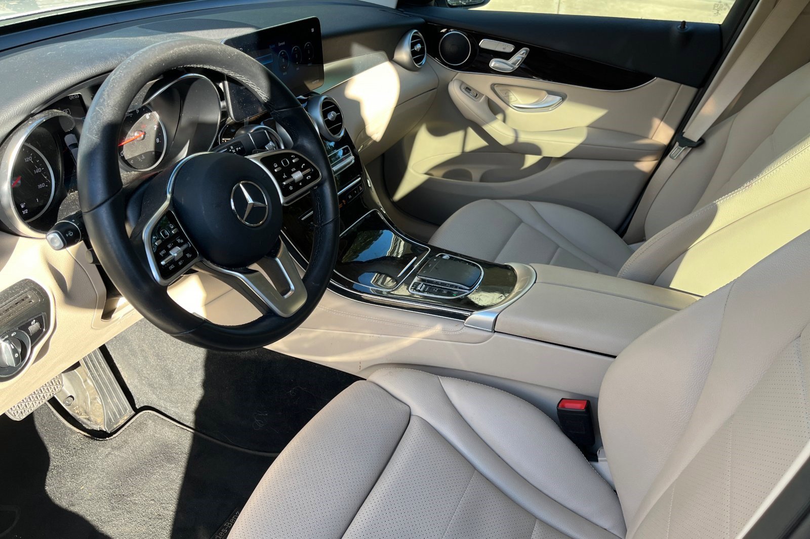 2021 Mercedes Benz GLC 300 4MATIC photo 3