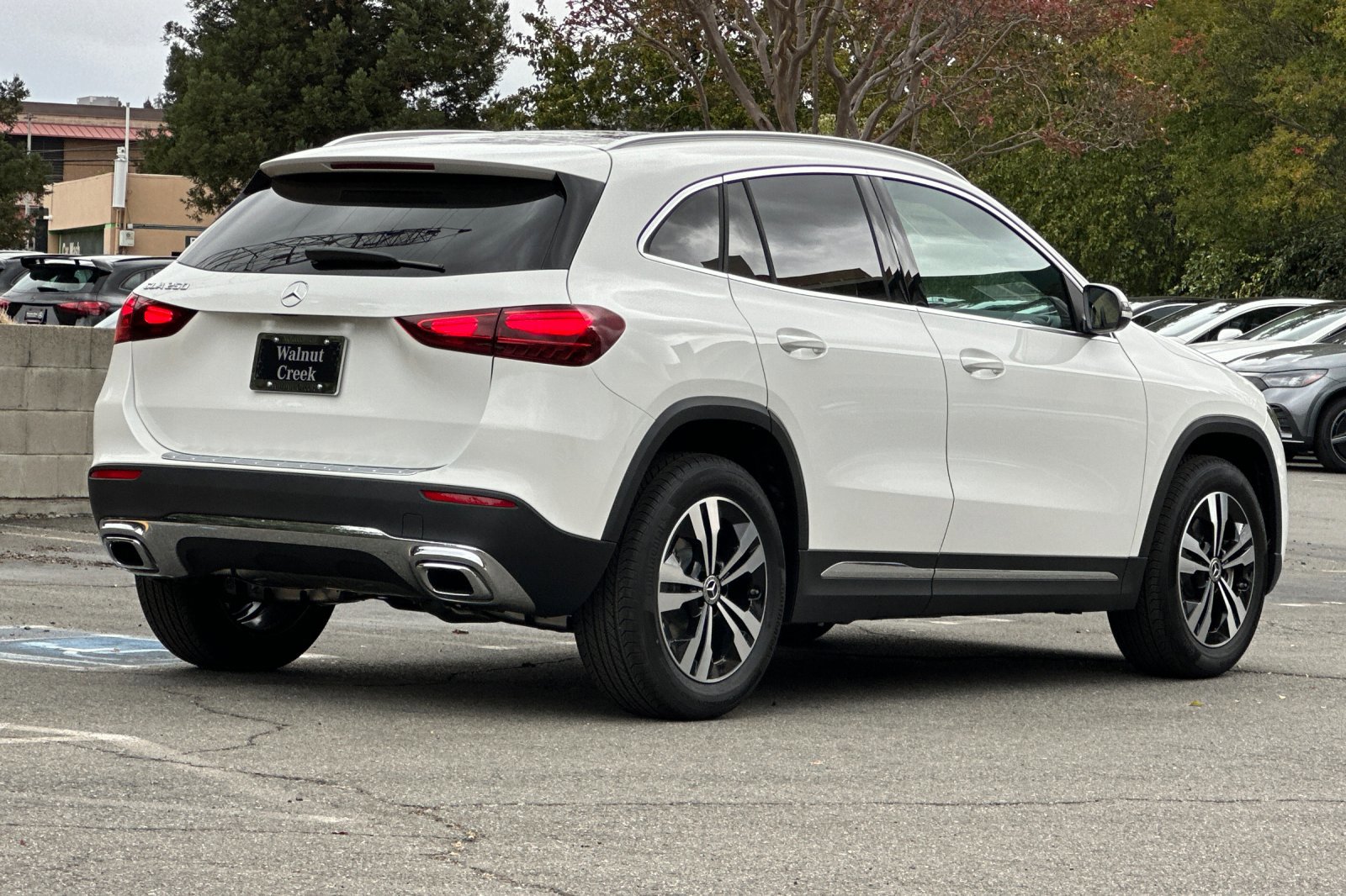 2026 Mercedes Benz GLA 250 photo 2