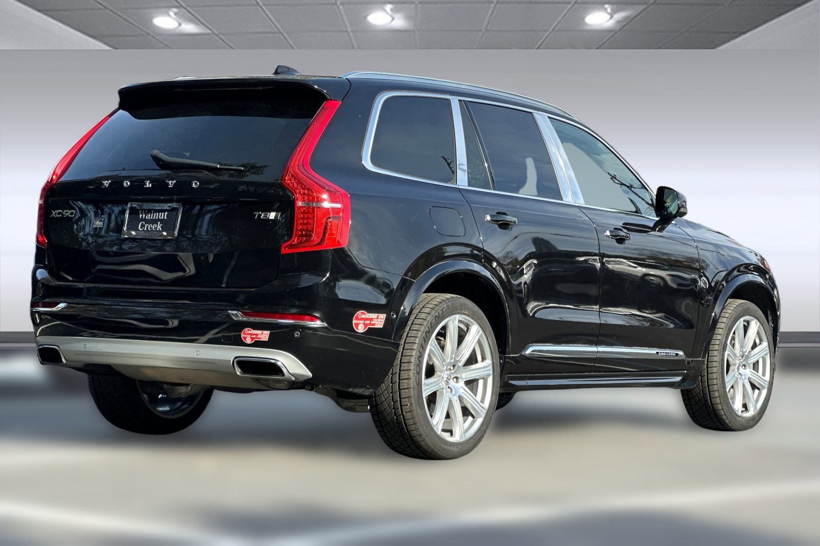 2017 Volvo XC90 T8 Excellence photo 2