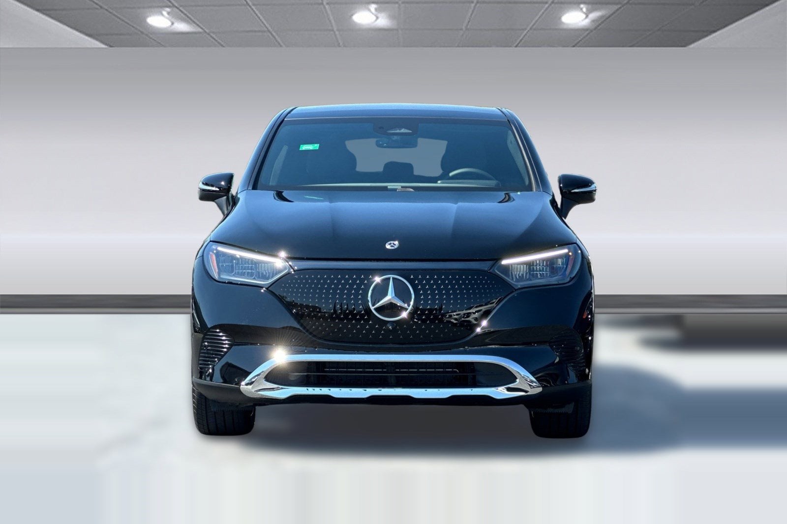 2026 Mercedes-Benz EQE 320+ SUV photo 4