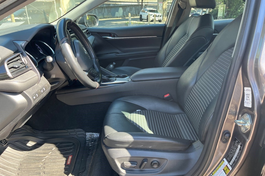 Used 2020 Toyota Camry SE Auto Sedan