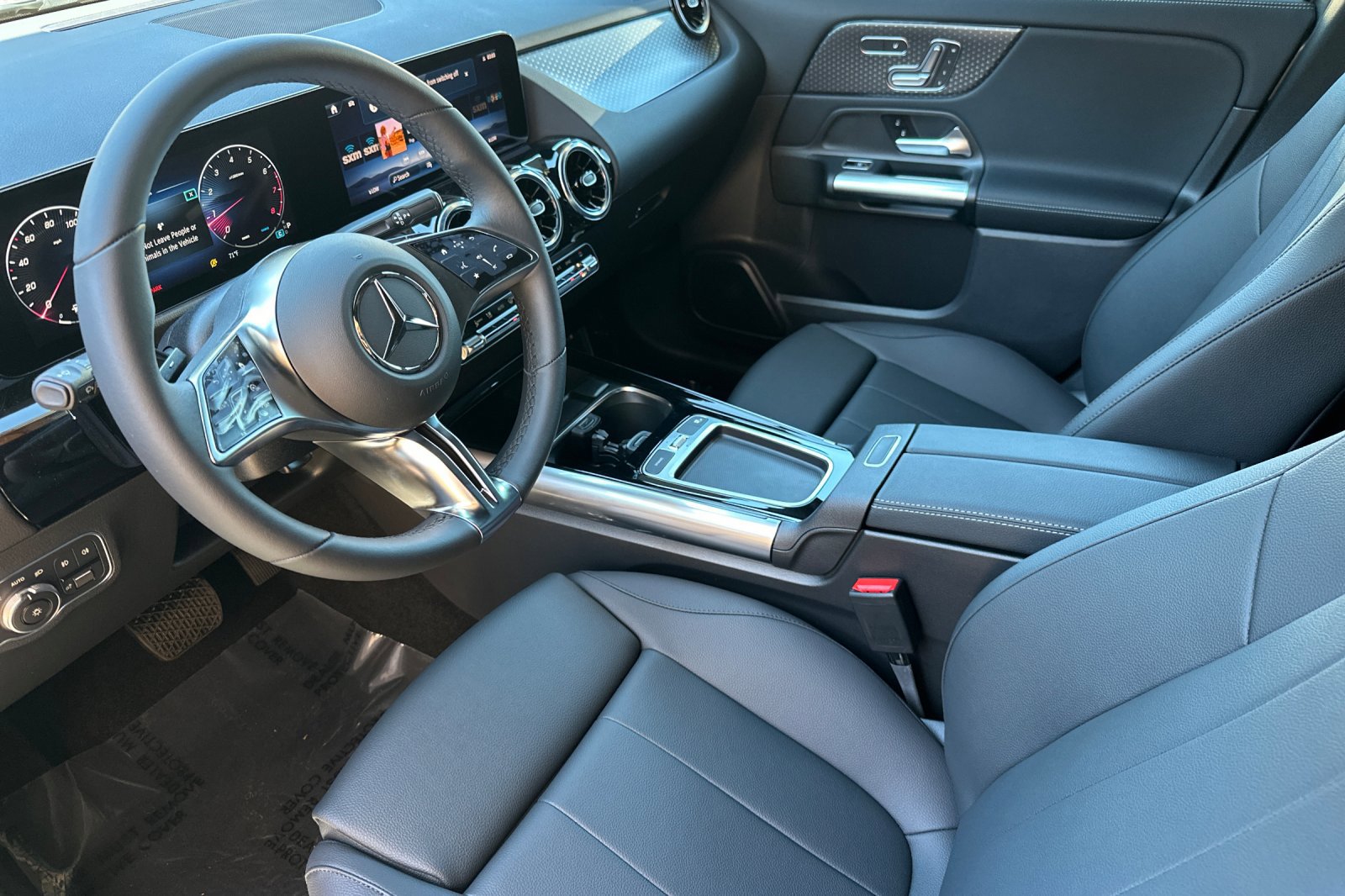 2026 Mercedes Benz GLA 250 photo 3