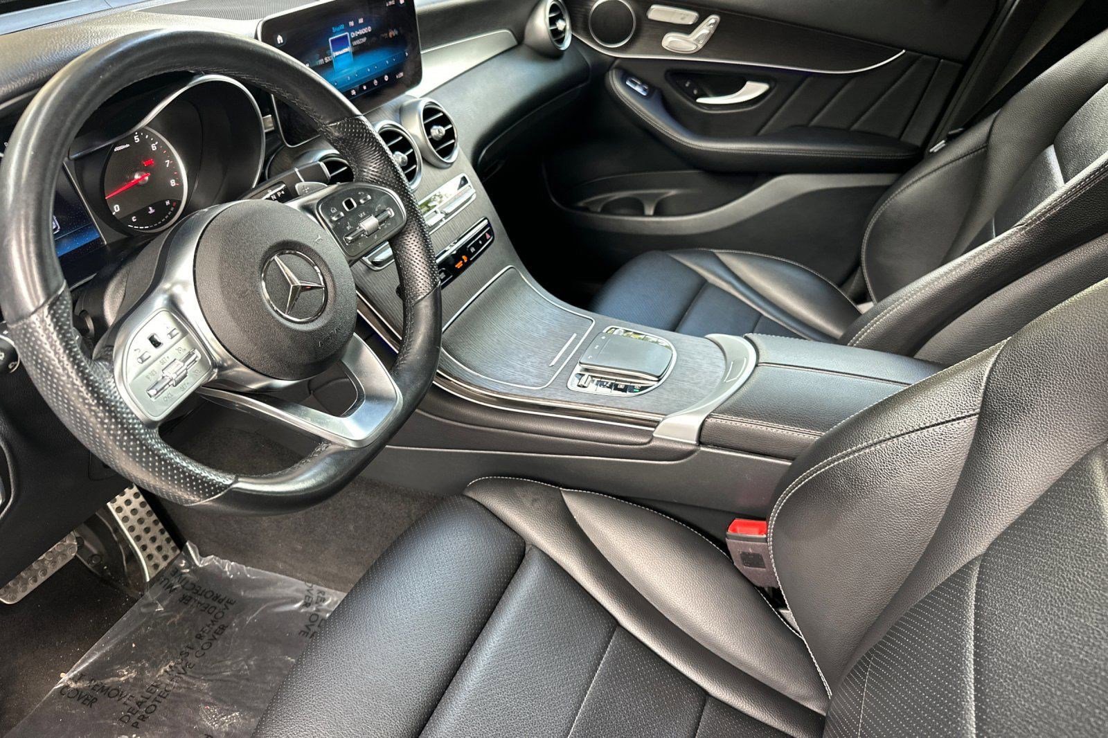 2022 Mercedes Benz GLC 300 4MATIC photo 3