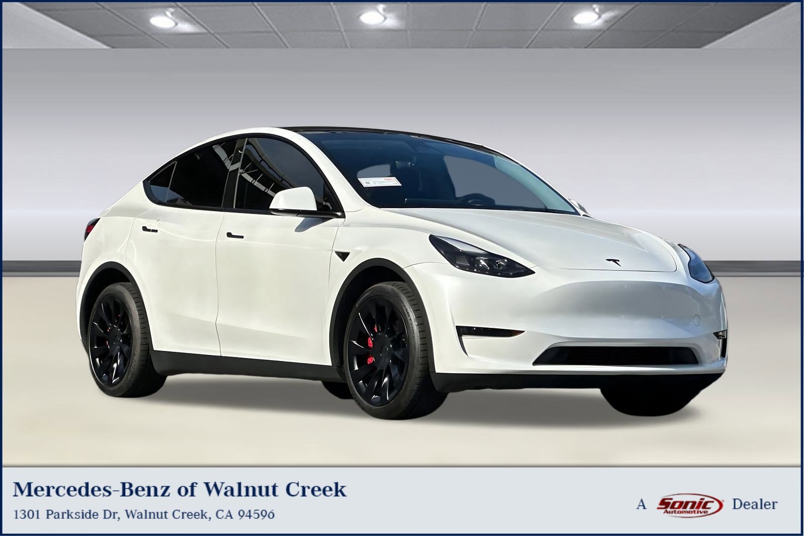 2023 Tesla Model Y Long Range's photo