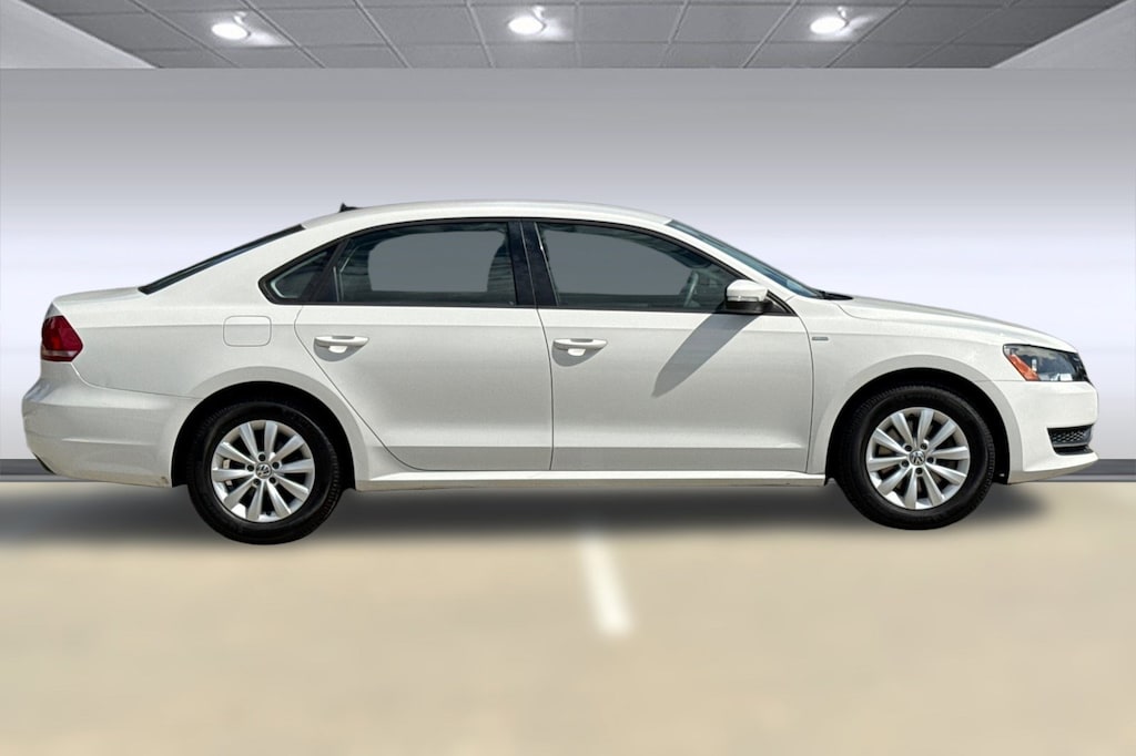Used 2015 Volkswagen Passat 4dr Sdn 1.8T Auto Limited Edition PZEV Sedan