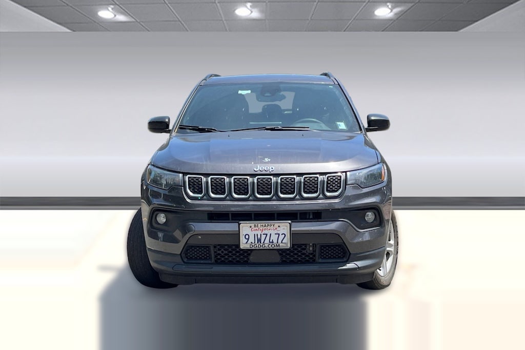 Used 2023 Jeep Compass Latitude 4x4 SUV