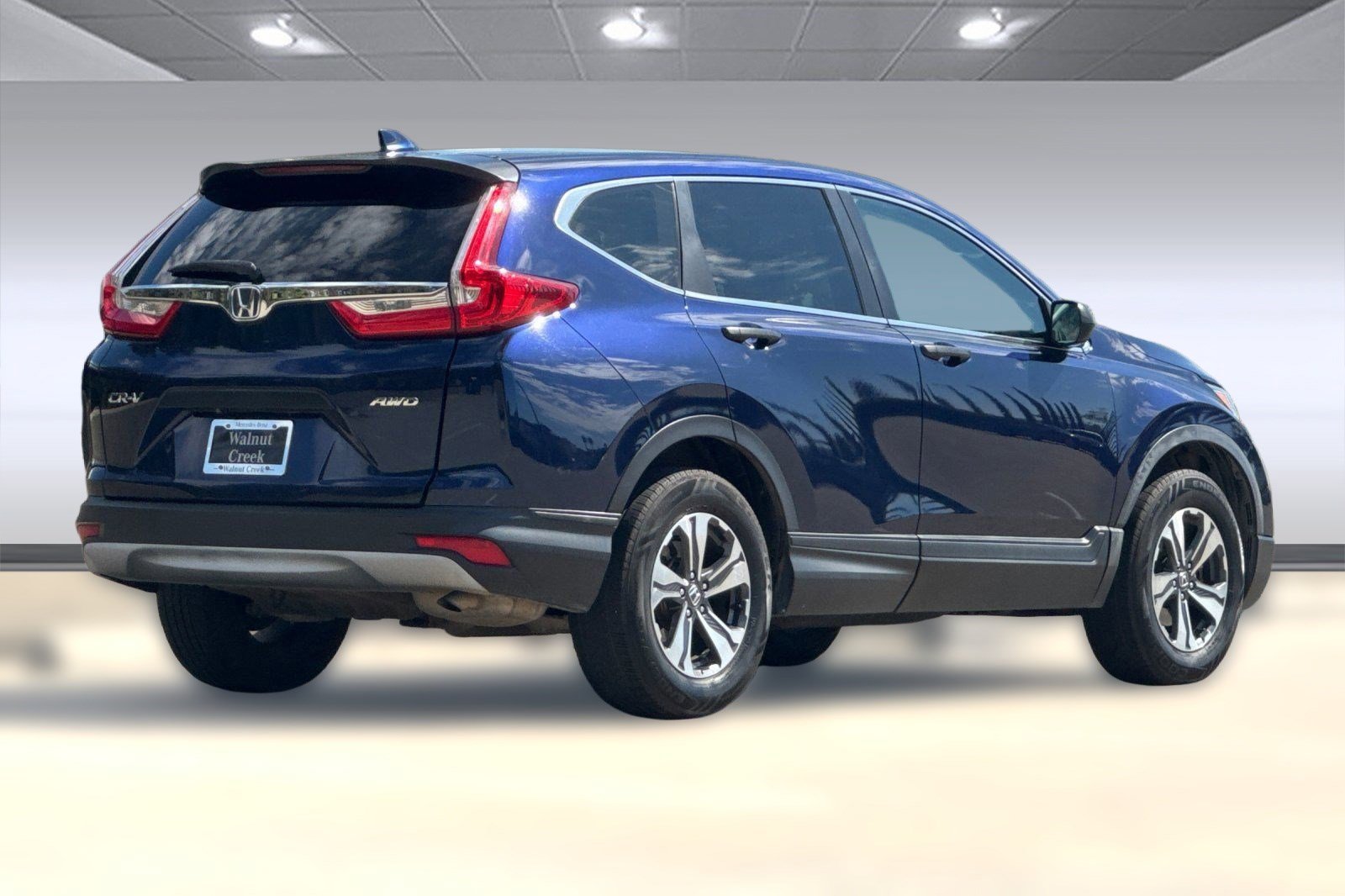 2017 Honda CR-V LX photo 2