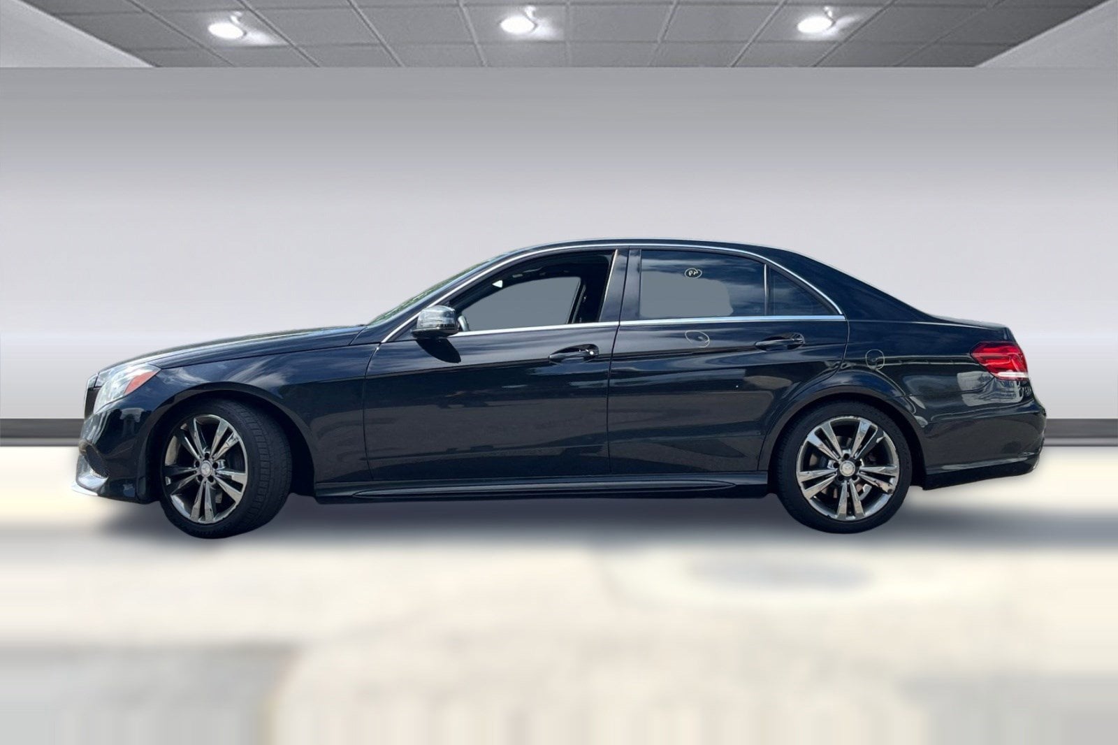 2016 Mercedes-Benz E-Class Coupe photo 2