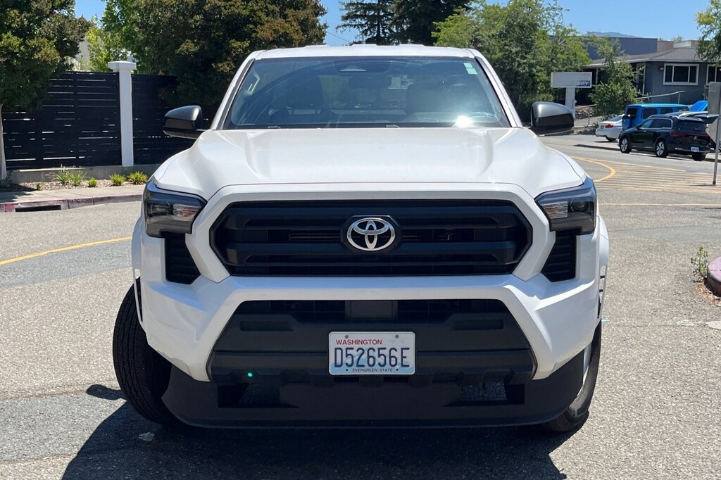 Used 2024 Toyota Tacoma 2WD SR XtraCab 6' Bed AT Truck XtraCab