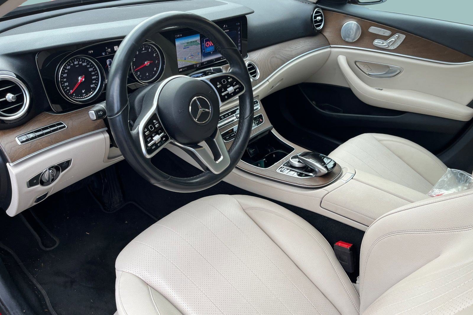 2019 Mercedes Benz E 300 Sedan photo 3