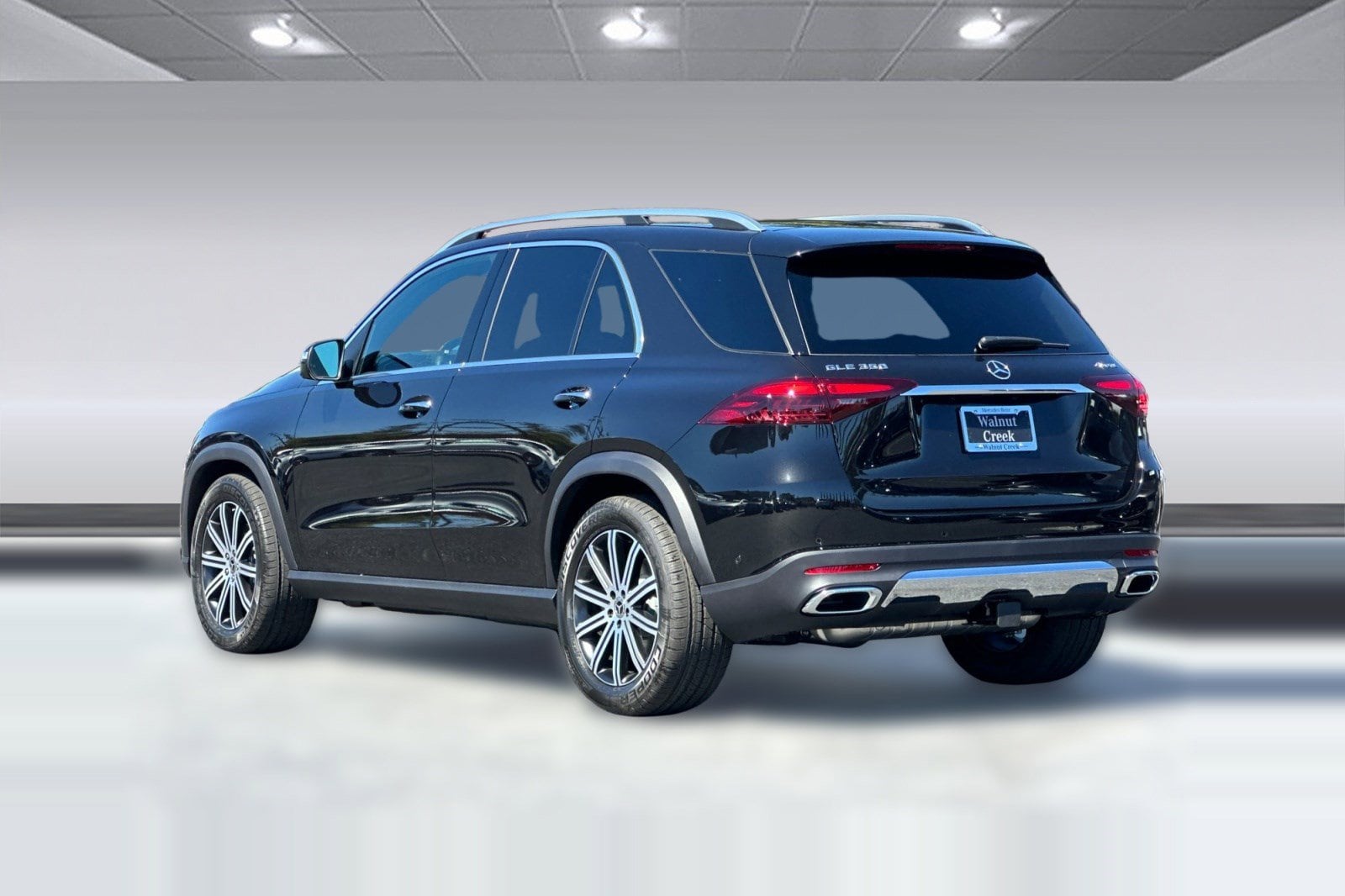 2026 Mercedes-Benz GLE 350 4MATIC SUV photo 2