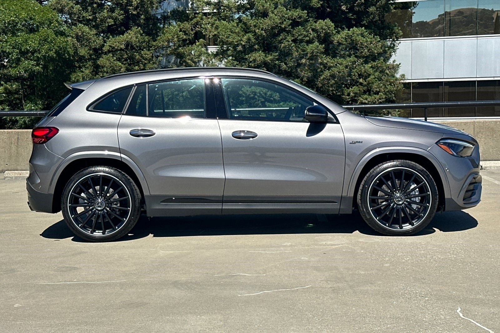 AMG GLA 35 4MATIC SUV