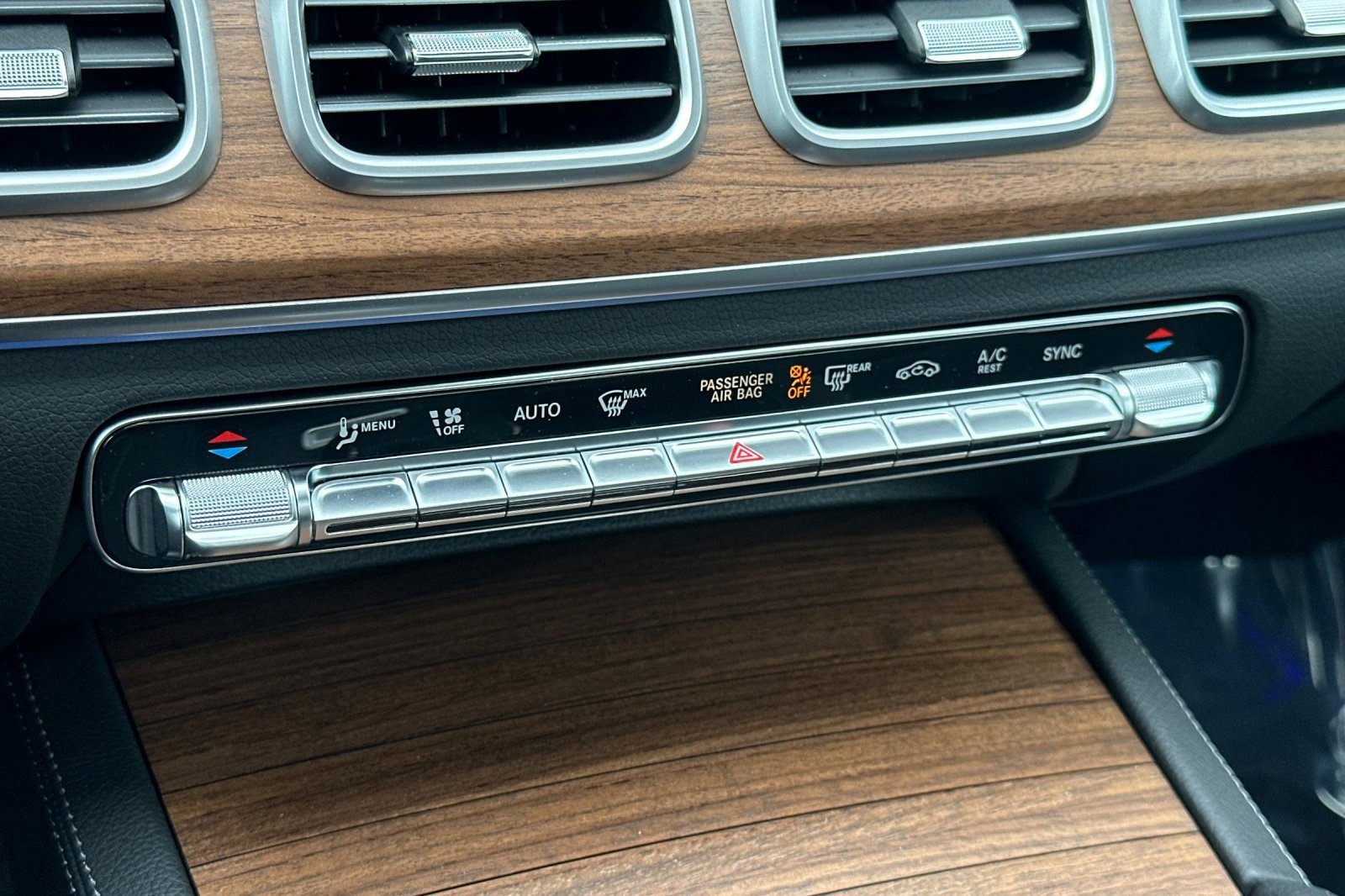 2026 Mercedes-Benz GLE GLE350 - Photo 17