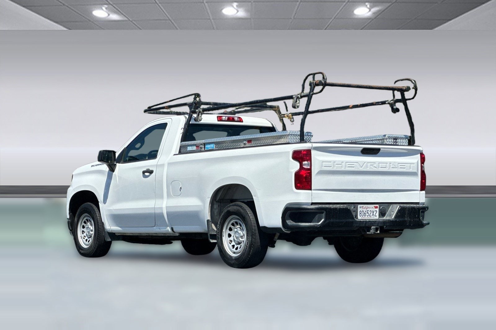 2020 Chevrolet Silverado 1500 2WD Reg Cab 140" Work Truck photo 2