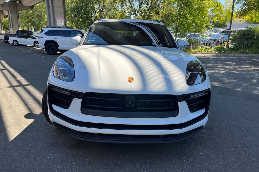 Used 2023 Porsche Macan AWD SUV