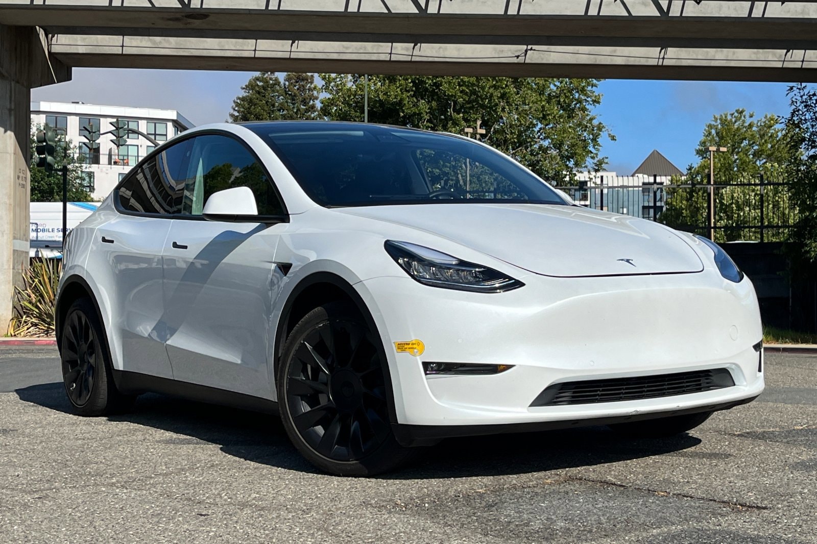 Used 2022 Tesla Model Y Long Range with VIN 7SAYGDEE7NF402765 for sale in Northfield, Minnesota